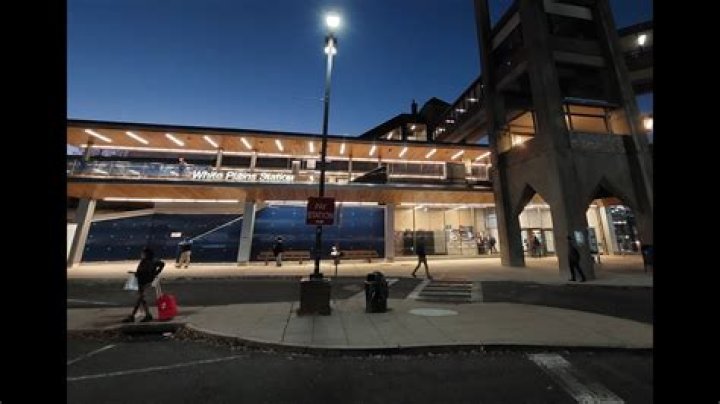 Does Amtrak Go to White Plains NY?
