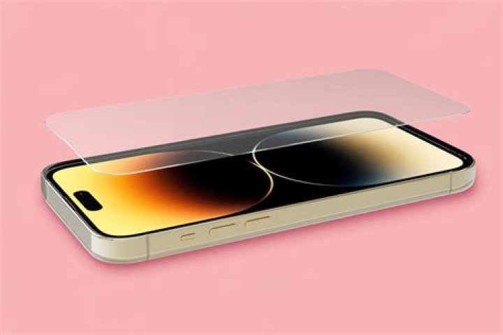 Does an iPhone 7 plus need a screen protector?